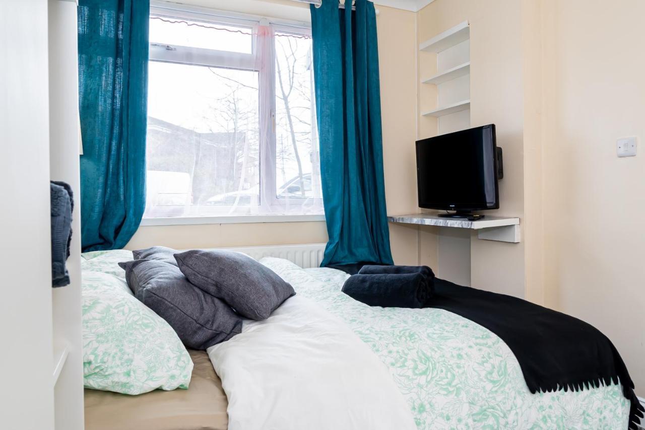 Shirley House 3, Guest House, Self Catering, Self Check In With Smart Locks, Use Of Fully Equipped Kitchen, Close To City Centre, Ideal For Longer Stays, Walking Distance To Bat, 20 Min Drive To Fawley Refinery, Excellent Transport Links Σαουθάμπτον Εξωτερικό φωτογραφία