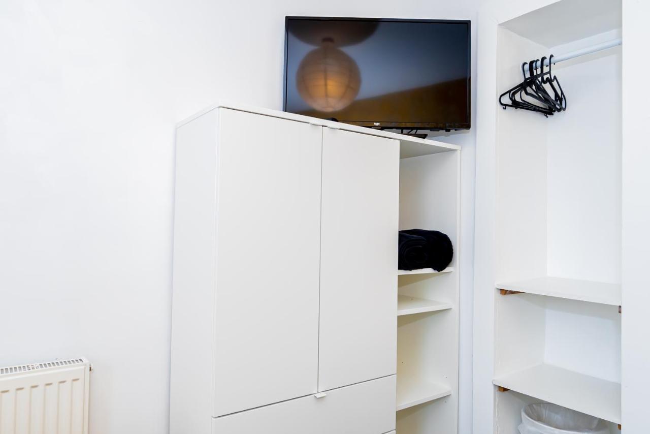 Shirley House 3, Guest House, Self Catering, Self Check In With Smart Locks, Use Of Fully Equipped Kitchen, Close To City Centre, Ideal For Longer Stays, Walking Distance To Bat, 20 Min Drive To Fawley Refinery, Excellent Transport Links Σαουθάμπτον Εξωτερικό φωτογραφία