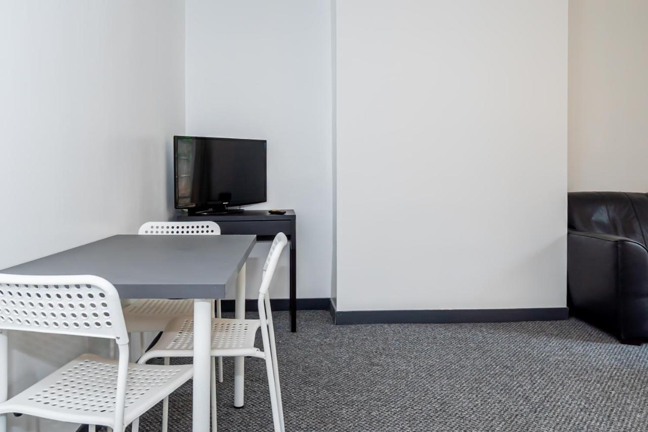 Shirley House 3, Guest House, Self Catering, Self Check In With Smart Locks, Use Of Fully Equipped Kitchen, Close To City Centre, Ideal For Longer Stays, Walking Distance To Bat, 20 Min Drive To Fawley Refinery, Excellent Transport Links Σαουθάμπτον Εξωτερικό φωτογραφία
