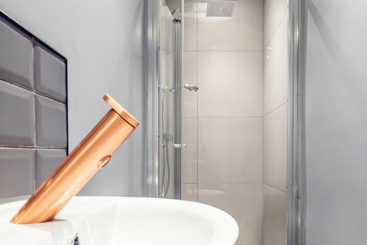 Shirley House 3, Guest House, Self Catering, Self Check In With Smart Locks, Use Of Fully Equipped Kitchen, Close To City Centre, Ideal For Longer Stays, Walking Distance To Bat, 20 Min Drive To Fawley Refinery, Excellent Transport Links Σαουθάμπτον Εξωτερικό φωτογραφία