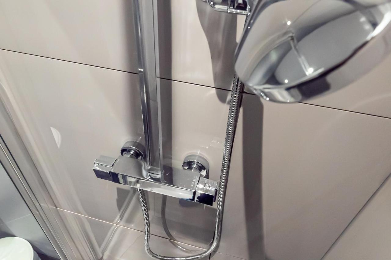Shirley House 3, Guest House, Self Catering, Self Check In With Smart Locks, Use Of Fully Equipped Kitchen, Close To City Centre, Ideal For Longer Stays, Walking Distance To Bat, 20 Min Drive To Fawley Refinery, Excellent Transport Links Σαουθάμπτον Εξωτερικό φωτογραφία