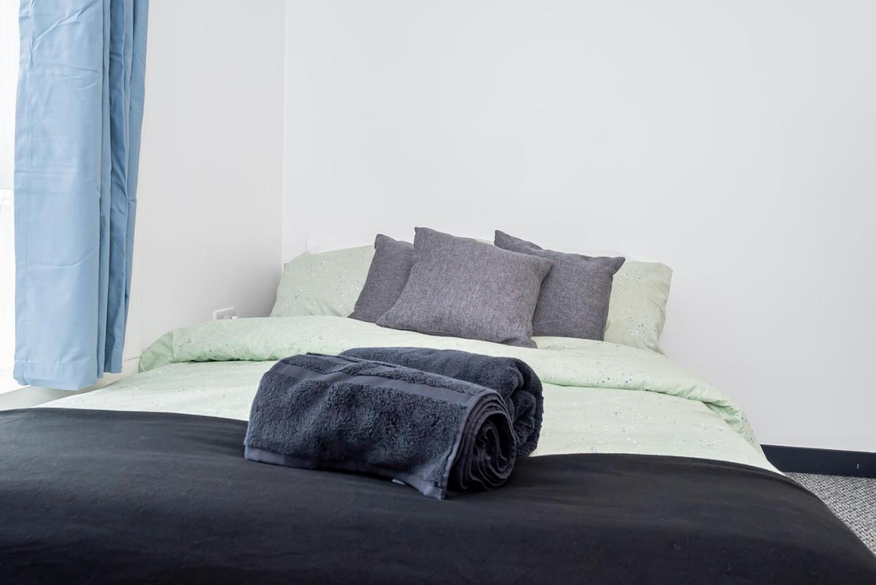Shirley House 3, Guest House, Self Catering, Self Check In With Smart Locks, Use Of Fully Equipped Kitchen, Close To City Centre, Ideal For Longer Stays, Walking Distance To Bat, 20 Min Drive To Fawley Refinery, Excellent Transport Links Σαουθάμπτον Εξωτερικό φωτογραφία