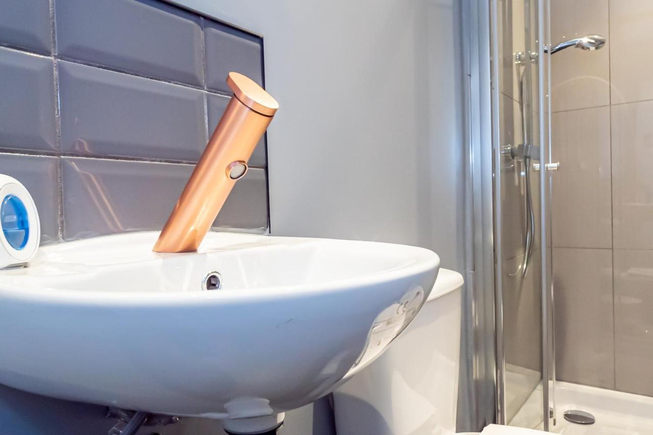 Shirley House 3, Guest House, Self Catering, Self Check In With Smart Locks, Use Of Fully Equipped Kitchen, Close To City Centre, Ideal For Longer Stays, Walking Distance To Bat, 20 Min Drive To Fawley Refinery, Excellent Transport Links Σαουθάμπτον Εξωτερικό φωτογραφία