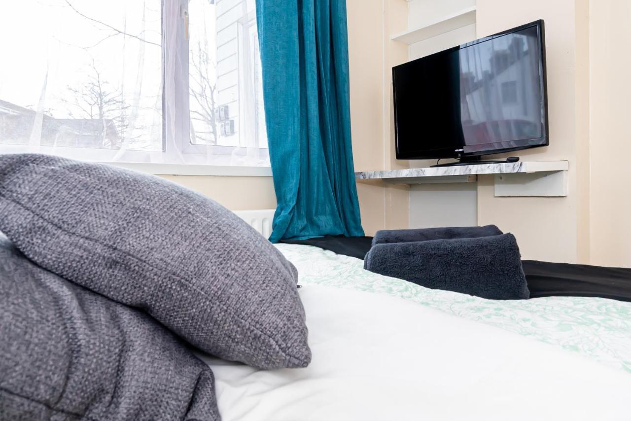 Shirley House 3, Guest House, Self Catering, Self Check In With Smart Locks, Use Of Fully Equipped Kitchen, Close To City Centre, Ideal For Longer Stays, Walking Distance To Bat, 20 Min Drive To Fawley Refinery, Excellent Transport Links Σαουθάμπτον Εξωτερικό φωτογραφία