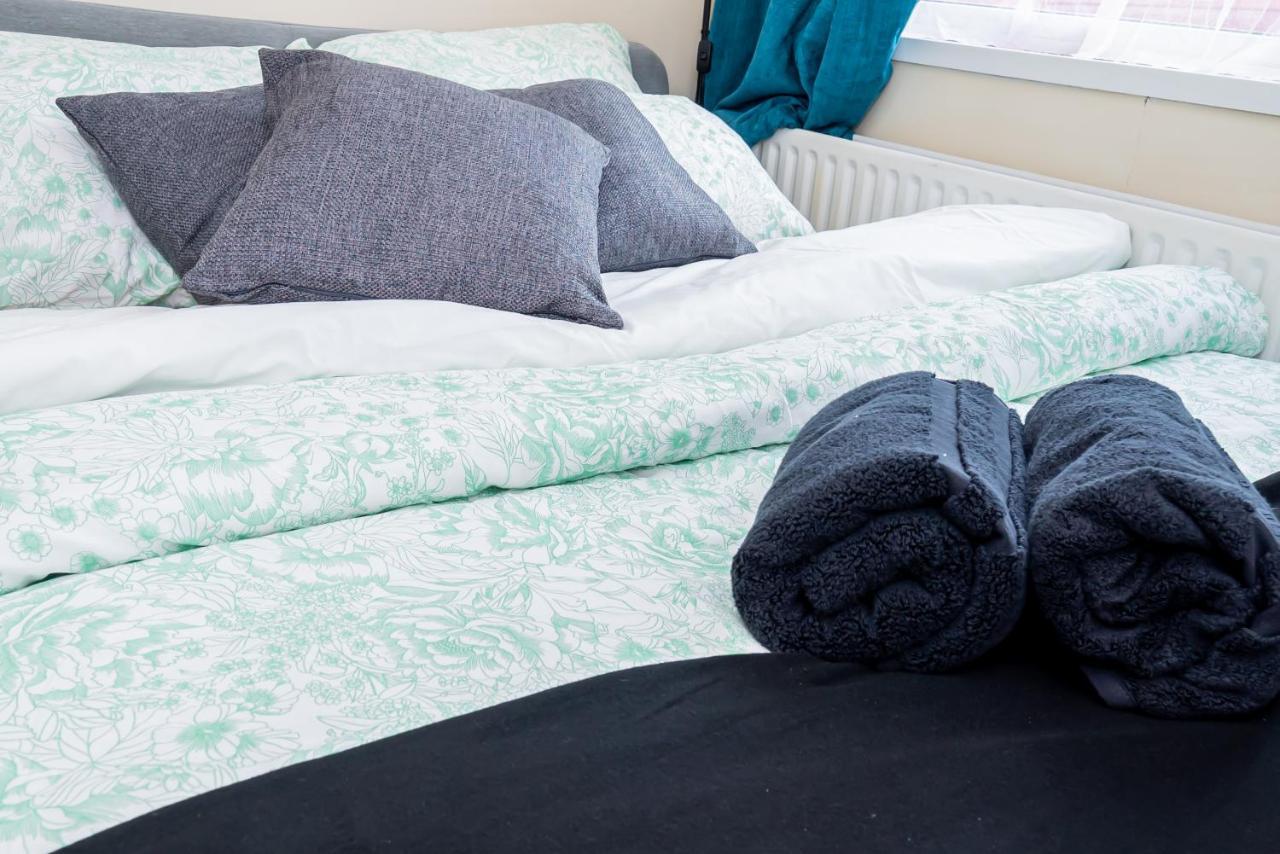 Shirley House 3, Guest House, Self Catering, Self Check In With Smart Locks, Use Of Fully Equipped Kitchen, Close To City Centre, Ideal For Longer Stays, Walking Distance To Bat, 20 Min Drive To Fawley Refinery, Excellent Transport Links Σαουθάμπτον Εξωτερικό φωτογραφία