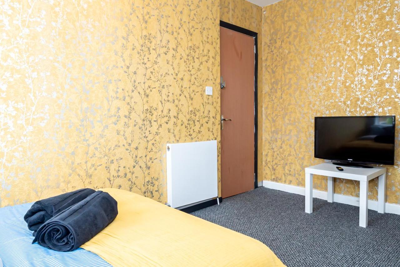 Shirley House 3, Guest House, Self Catering, Self Check In With Smart Locks, Use Of Fully Equipped Kitchen, Close To City Centre, Ideal For Longer Stays, Walking Distance To Bat, 20 Min Drive To Fawley Refinery, Excellent Transport Links Σαουθάμπτον Εξωτερικό φωτογραφία